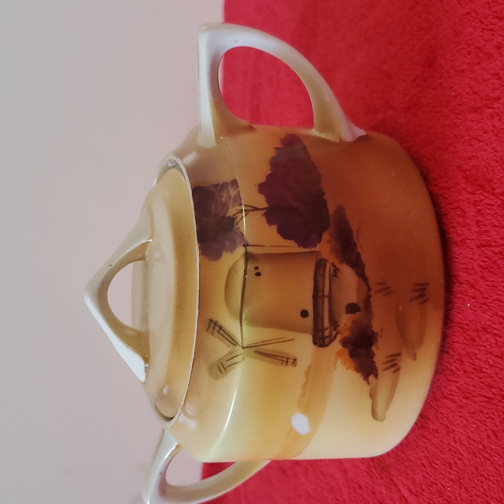 Vintage Sugar Bowl with Lid, Meito China Hand Painted. Made in Japan.
